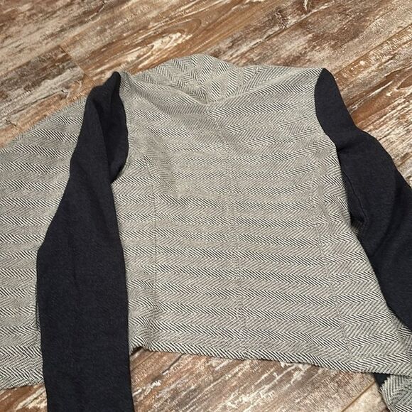 NWT Ann Taylor Loft Lou & Grey Open front Cardigan size small - Picture 4 of 4